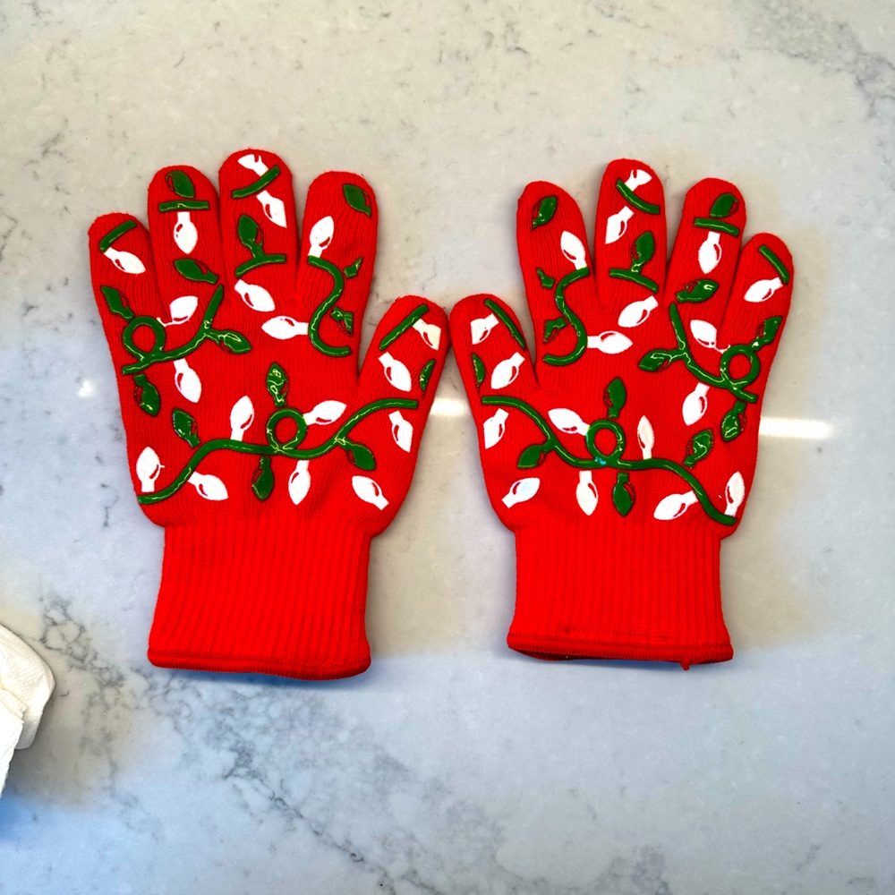Festive Christmas Holliday Lights Oven Mits